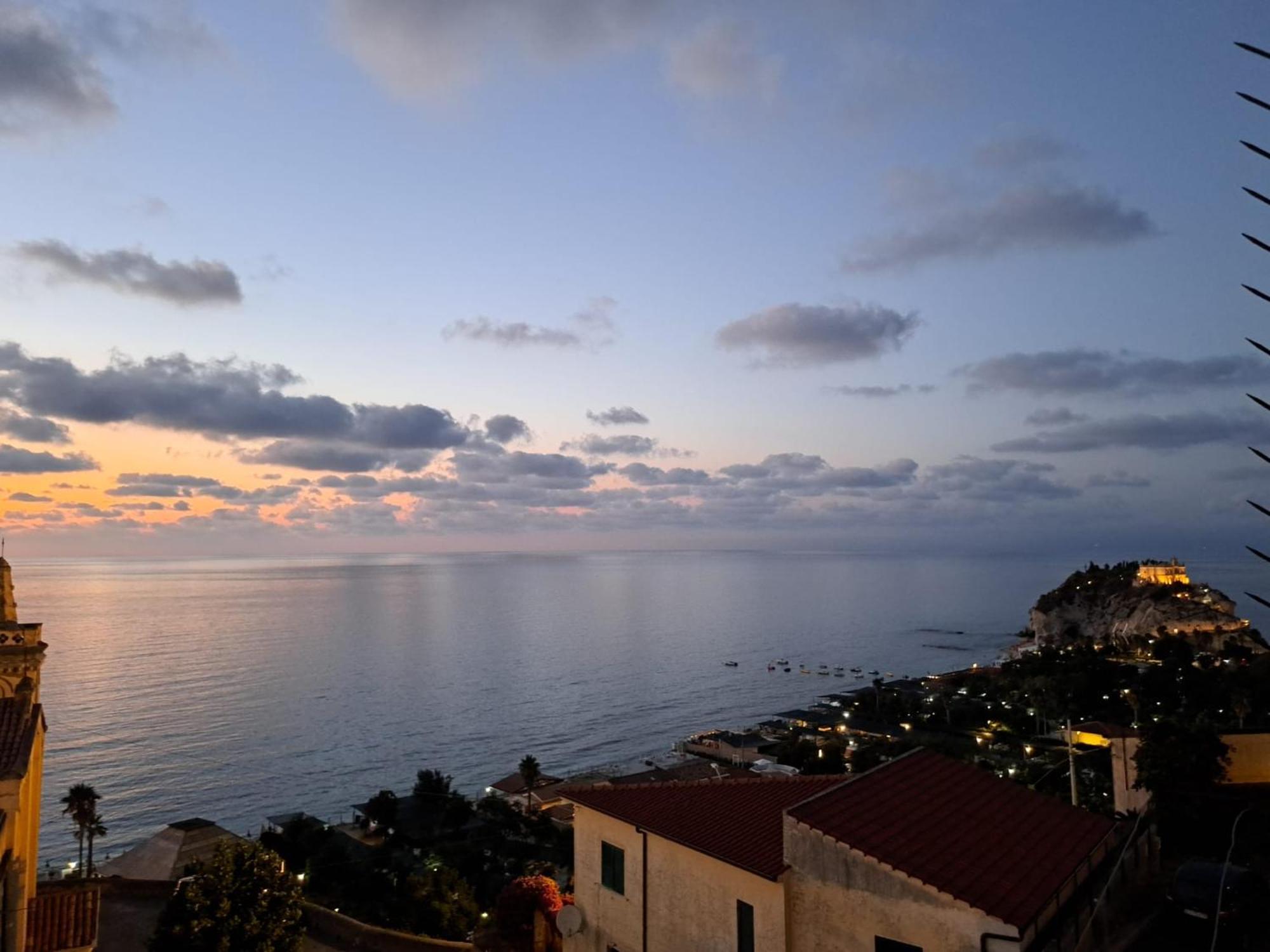 Apartamento Tithouse Tropea Exterior foto