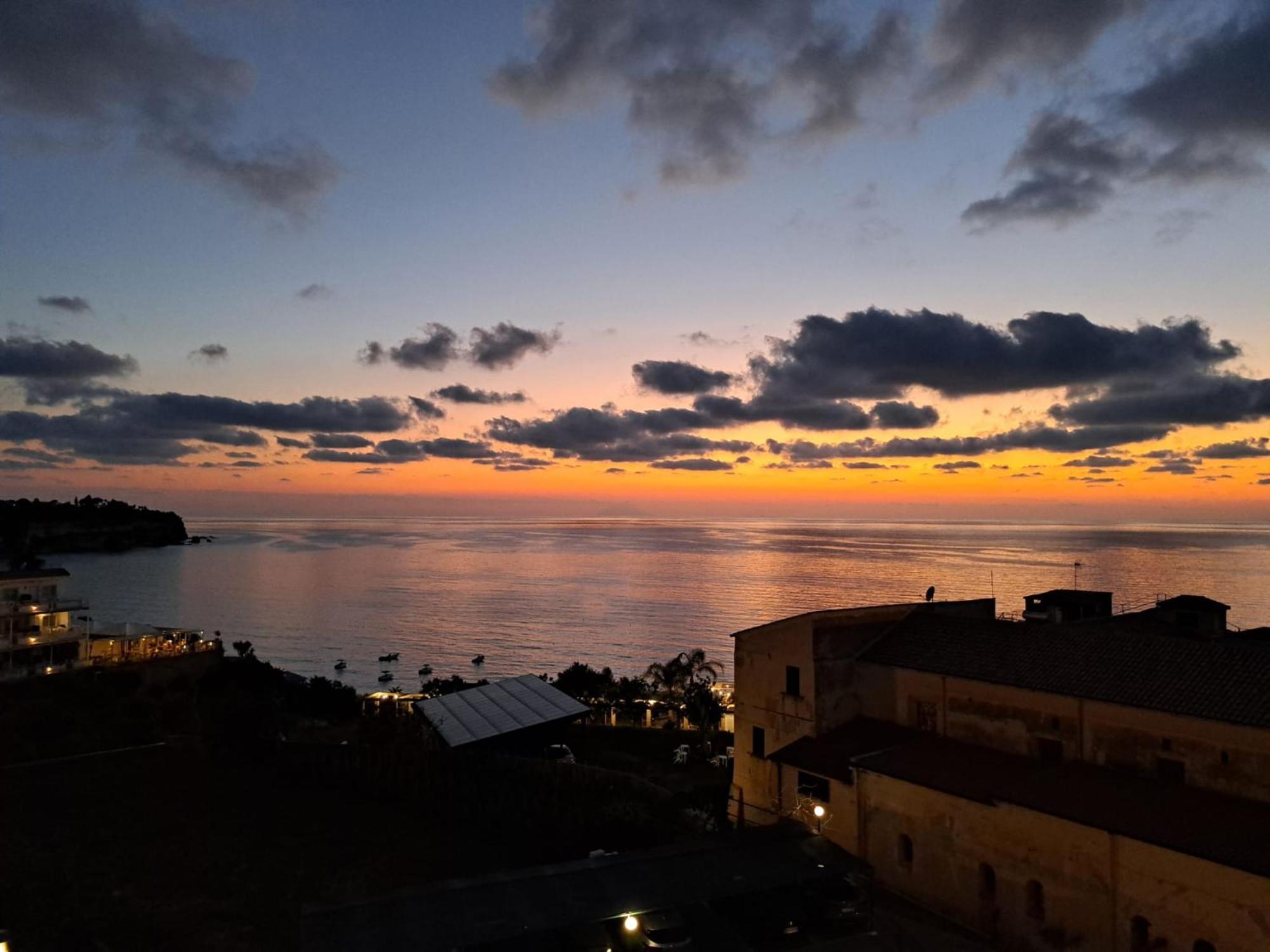 Apartamento Tithouse Tropea Exterior foto